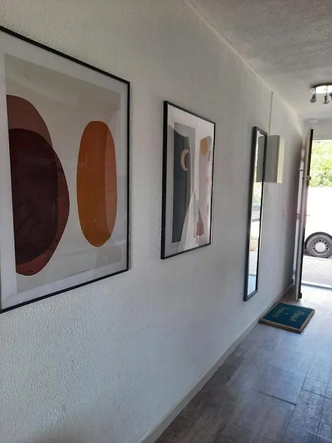 Entre St-Raphael Et St-Tropez. Studio Pieds Dans L'Eau, A Partir De 600 Euros/Semaine. Saint Aygulf Apartment